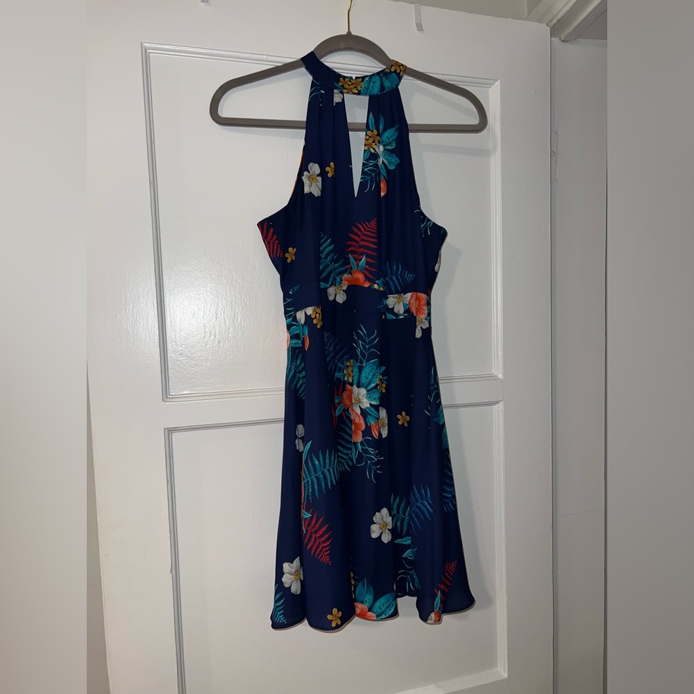 Express Hawaiian Dress Size 4 - Picture 2 of 9